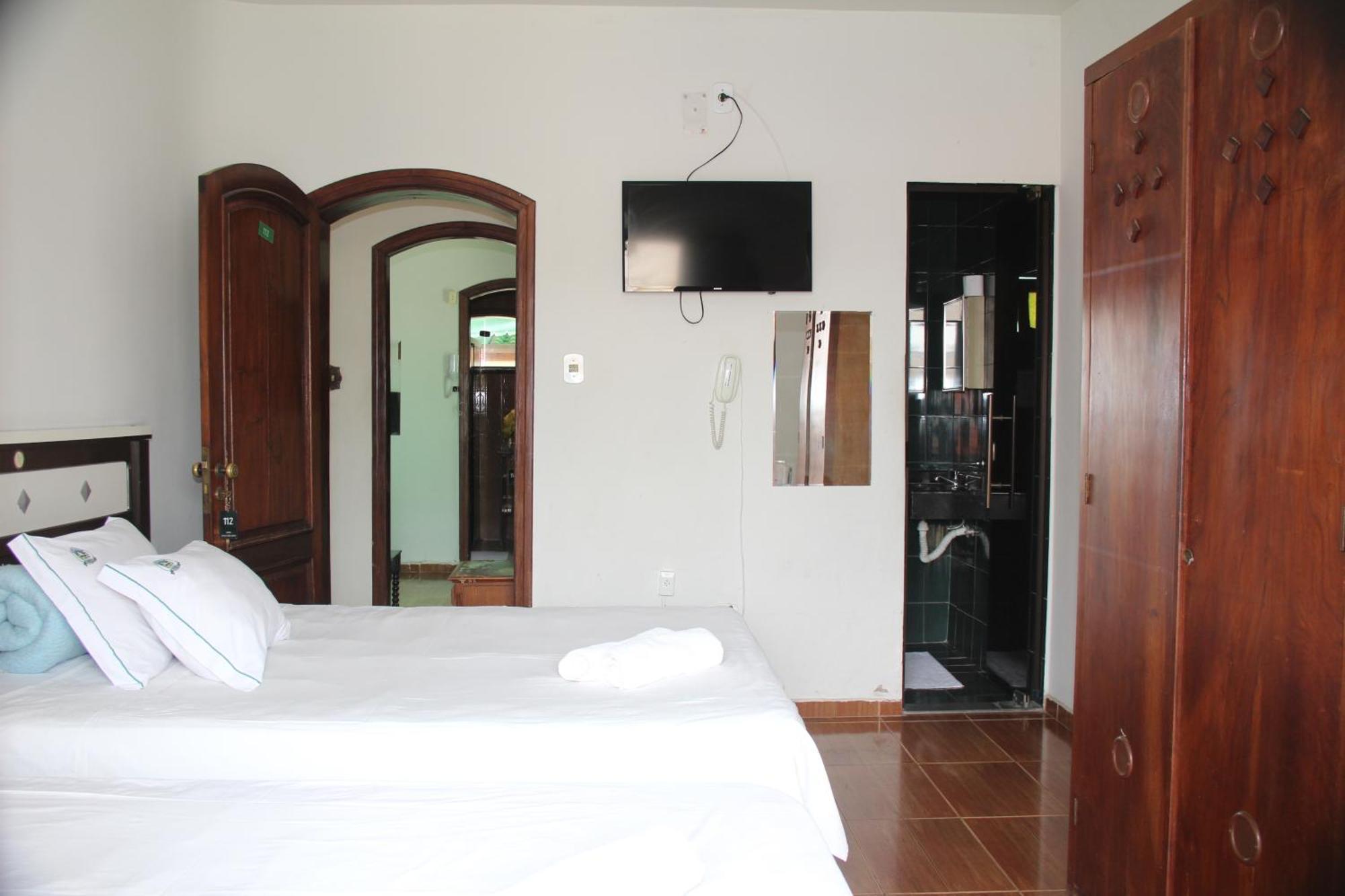 Hotel Chale Sao Jorge Апаресида Екстериор снимка